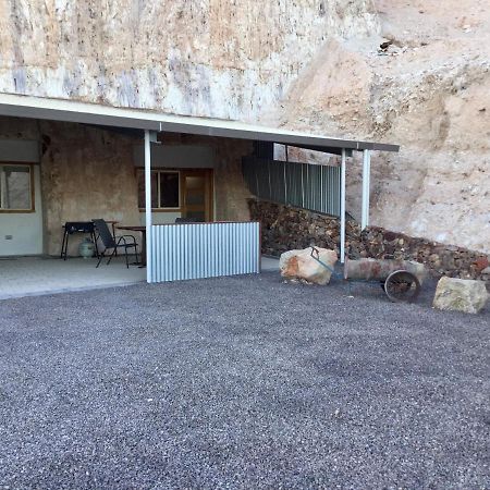 Dug Out B&B Apartments Coober Pedy Exterior foto