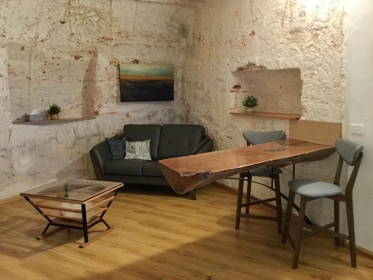 Dug Out B&B Apartments Coober Pedy Exterior foto