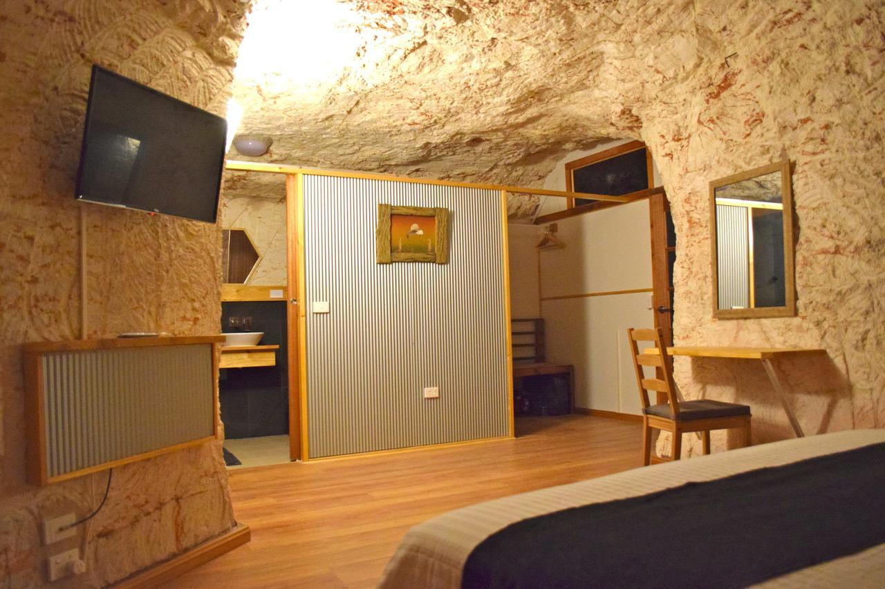 Dug Out B&B Apartments Coober Pedy Exterior foto