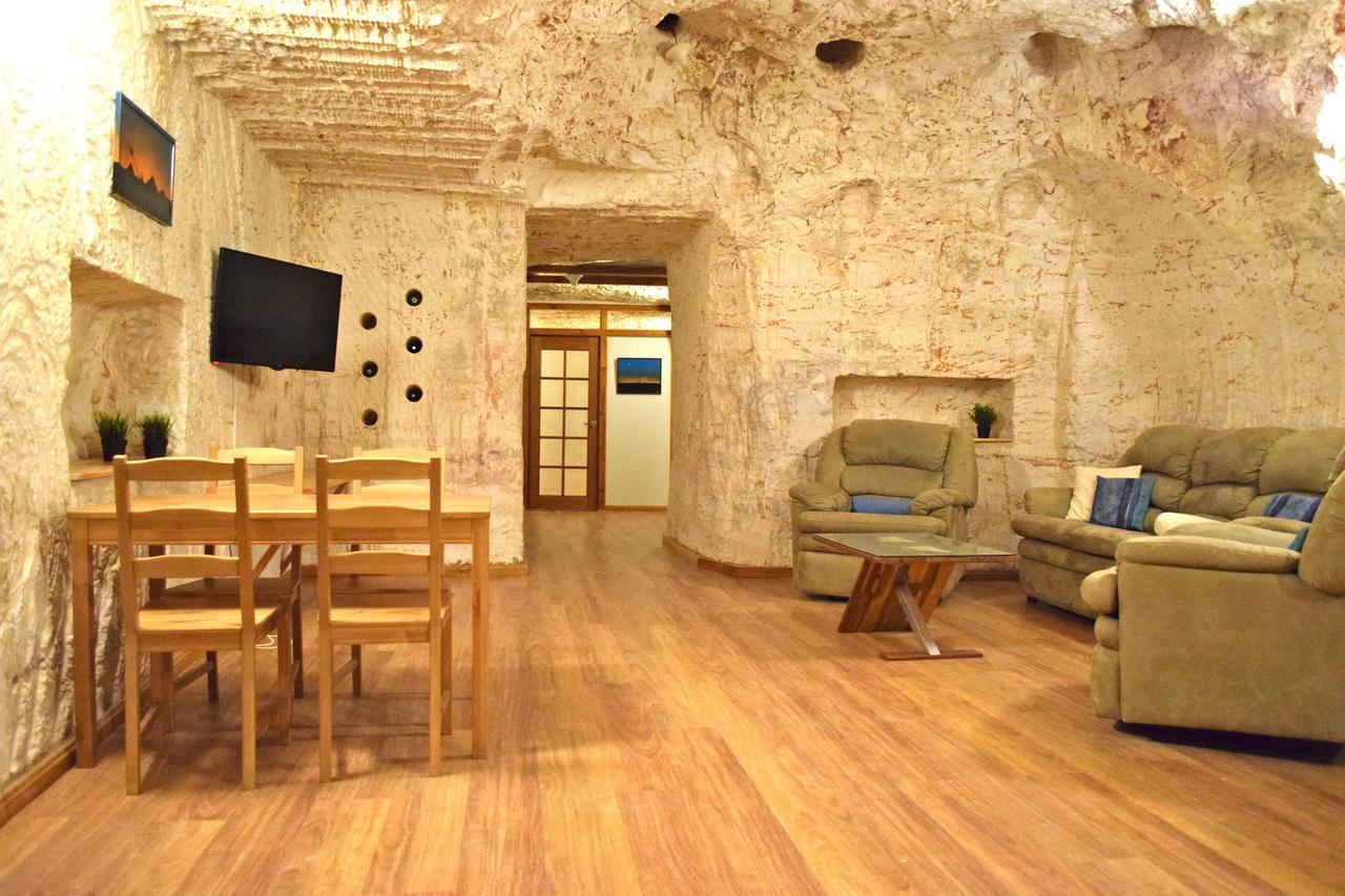 Dug Out B&B Apartments Coober Pedy Exterior foto
