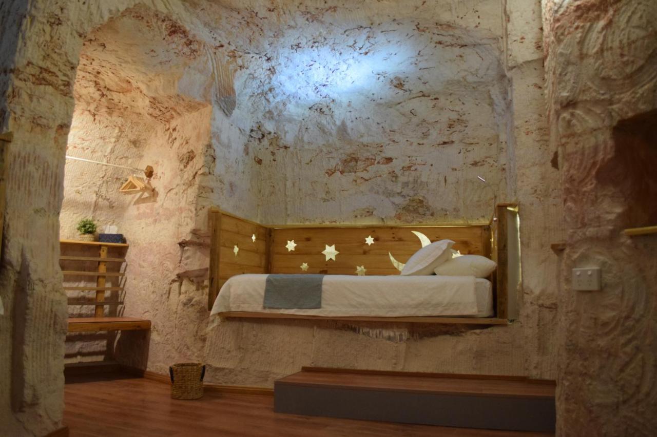 Dug Out B&B Apartments Coober Pedy Exterior foto