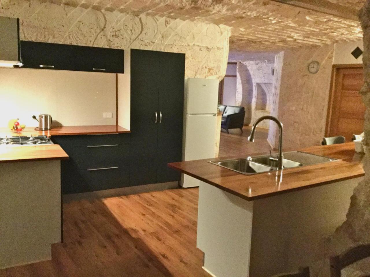 Dug Out B&B Apartments Coober Pedy Exterior foto