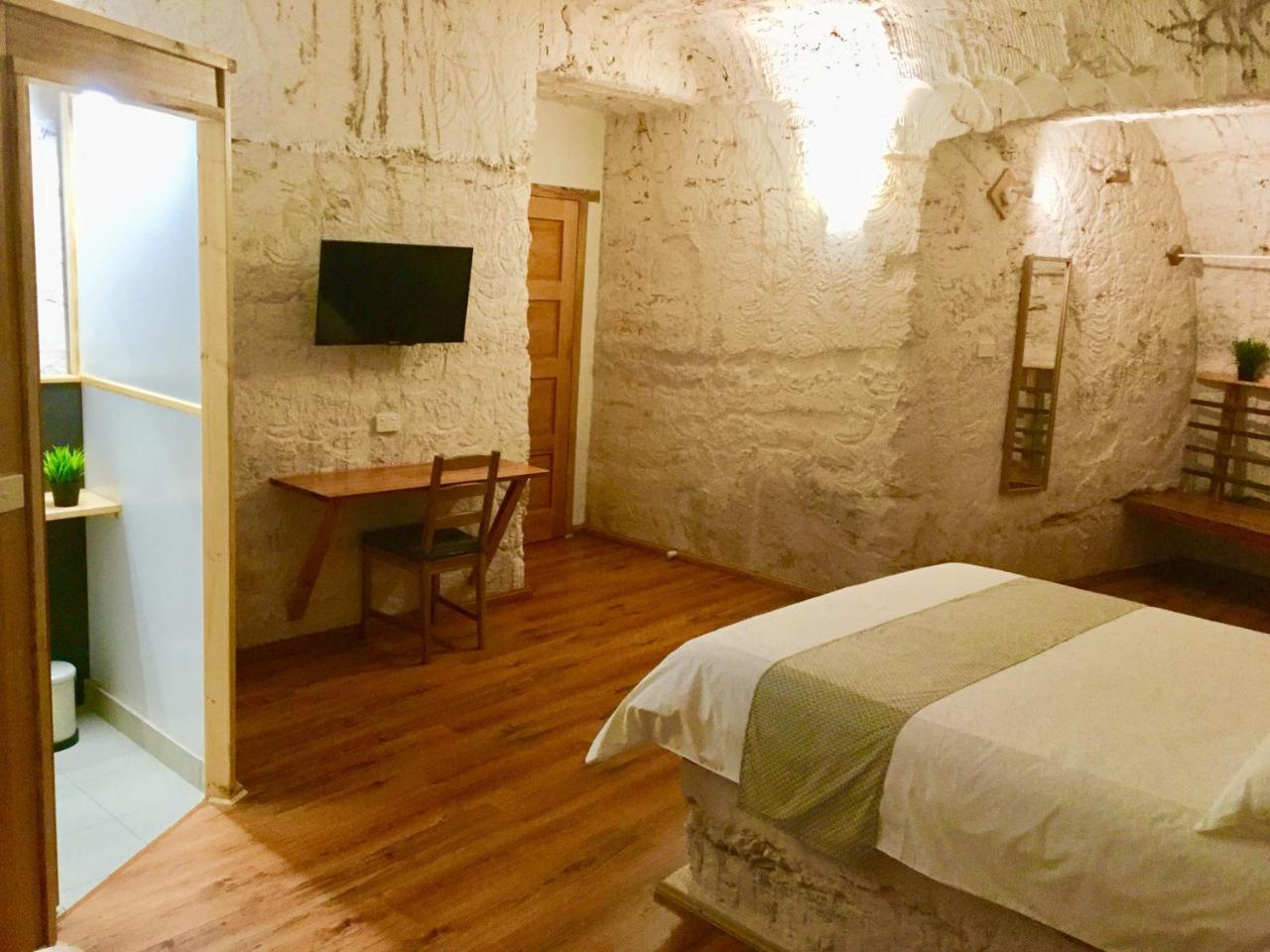 Dug Out B&B Apartments Coober Pedy Exterior foto